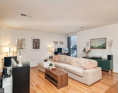 2110 Bonnywood Lane - Photo Thumbnail 2