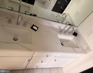 153 Quincy Street - Photo Thumbnail 35