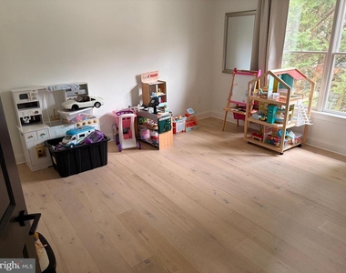 153 Quincy Street - Photo Thumbnail 41