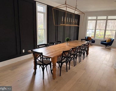 153 Quincy Street - Photo Thumbnail 6