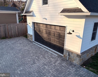153 Quincy Street - Photo Thumbnail 81