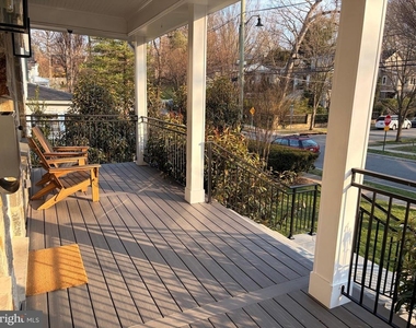 153 Quincy Street - Photo Thumbnail 2