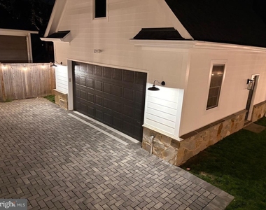 153 Quincy Street - Photo Thumbnail 87