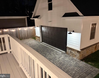 153 Quincy Street - Photo Thumbnail 86