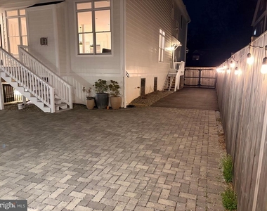 153 Quincy Street - Photo Thumbnail 88