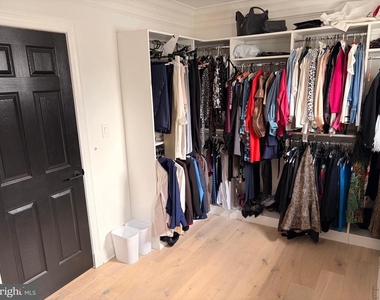 153 Quincy Street - Photo Thumbnail 27
