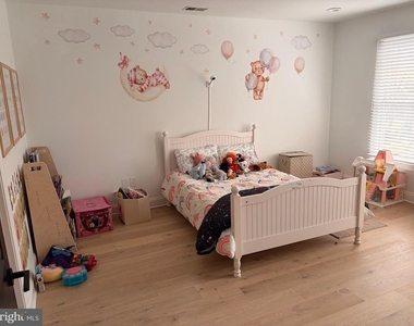 153 Quincy Street - Photo Thumbnail 33