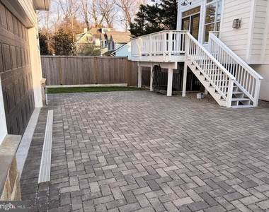 153 Quincy Street - Photo Thumbnail 82