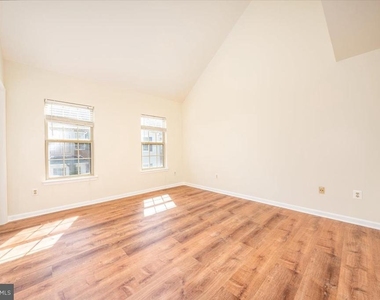 12121 Amber Ridge Circle - Photo Thumbnail 20