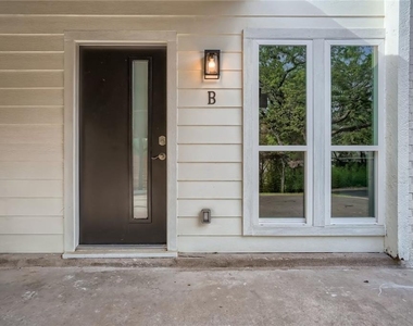 6204 Shadow Valley Dr - Photo Thumbnail 4