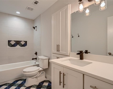 6204 Shadow Valley Dr - Photo Thumbnail 15
