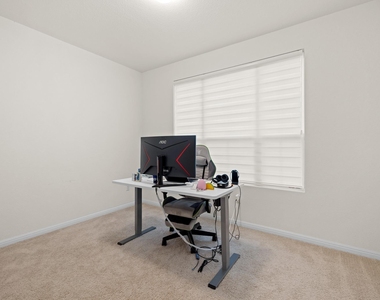 2604 Acoma Ln - Photo Thumbnail 15