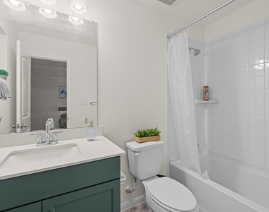 2604 Acoma Ln - Photo Thumbnail 20