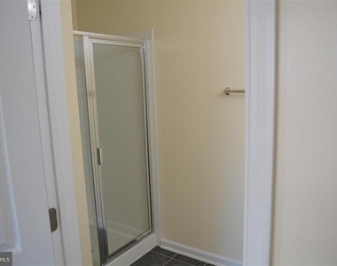 6203 Margarita Way - Photo Thumbnail 17
