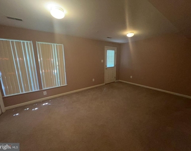 3903 Manheim Place - Photo Thumbnail 17