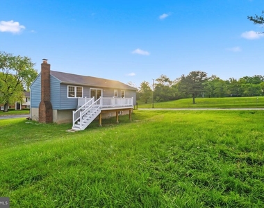 6301 Linus Drive - Photo Thumbnail 4