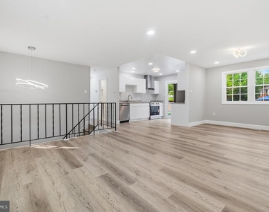 6301 Linus Drive - Photo Thumbnail 13