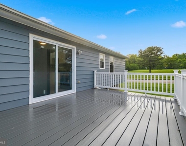 6301 Linus Drive - Photo Thumbnail 9