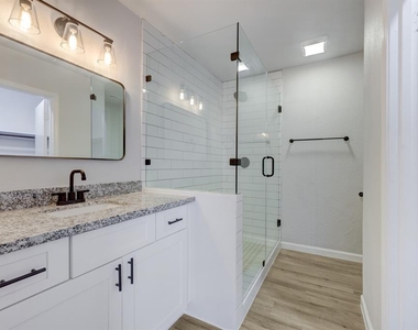 5209 Purple Sage Dr - Photo Thumbnail 6