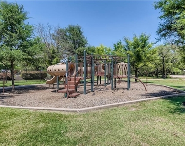 3822 Remington Rd - Photo Thumbnail 28