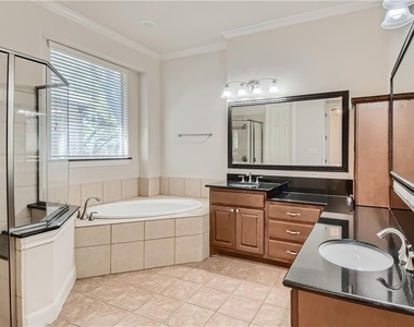 3822 Remington Rd - Photo Thumbnail 17