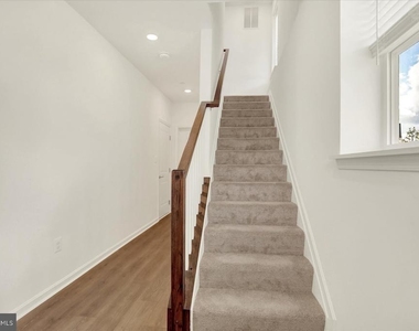 11301 Carobel Court - Photo Thumbnail 6