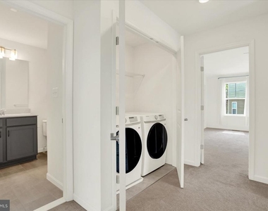 11301 Carobel Court - Photo Thumbnail 22