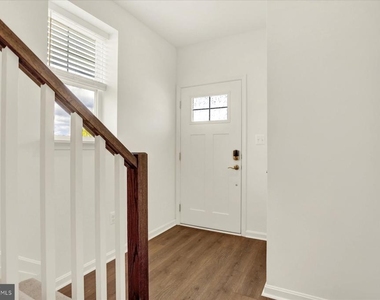 11301 Carobel Court - Photo Thumbnail 5