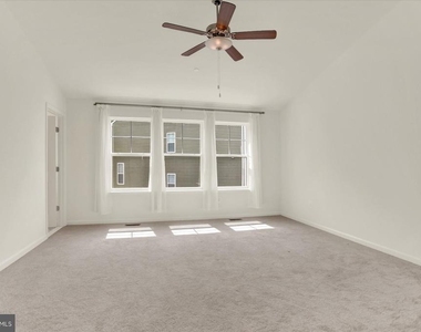 11301 Carobel Court - Photo Thumbnail 18