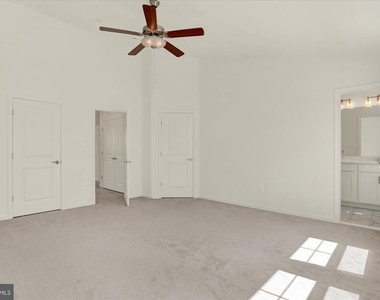 11301 Carobel Court - Photo Thumbnail 19