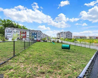 11301 Carobel Court - Photo Thumbnail 3