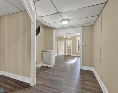 2528 Mcculloh Street - Photo Thumbnail 8