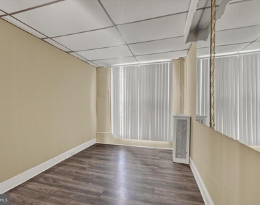 2528 Mcculloh Street - Photo Thumbnail 6