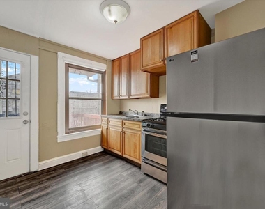 2528 Mcculloh Street - Photo Thumbnail 11