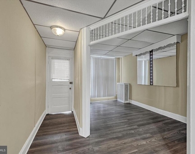2528 Mcculloh Street - Photo Thumbnail 4