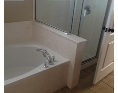 1713 Suter St - Photo Thumbnail 3