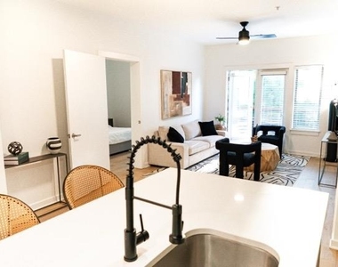 2505 Thornton Rd - Photo Thumbnail 5