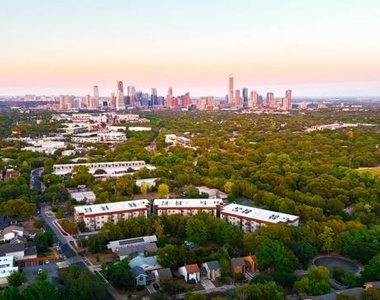 2505 Thornton Rd - Photo Thumbnail 14