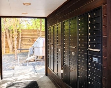 2505 Thornton Rd - Photo Thumbnail 34