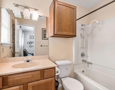 6029 Old Fredericksburg Rd - Photo Thumbnail 3
