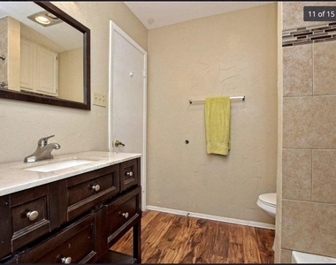 806 W 24th St - Photo Thumbnail 7