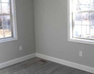 7967 Foster Avenue - Photo Thumbnail 32
