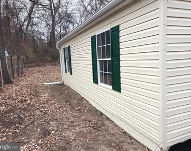 7967 Foster Avenue - Photo Thumbnail 3