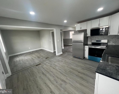 7967 Foster Avenue - Photo Thumbnail 14
