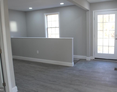 7967 Foster Avenue - Photo Thumbnail 19