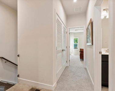 7903 Tanbridge Ln - Photo Thumbnail 22
