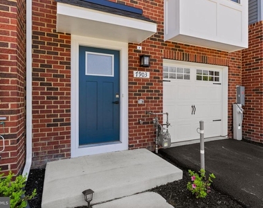 7903 Tanbridge Ln - Photo Thumbnail 2