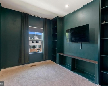 7903 Tanbridge Ln - Photo Thumbnail 27