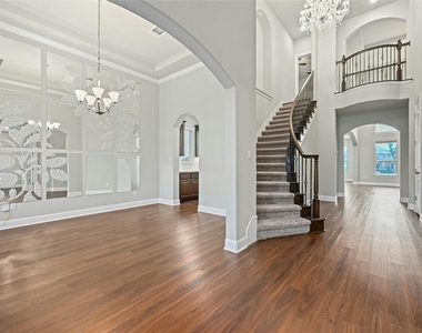 4124 Florentine Rd - Photo Thumbnail 3