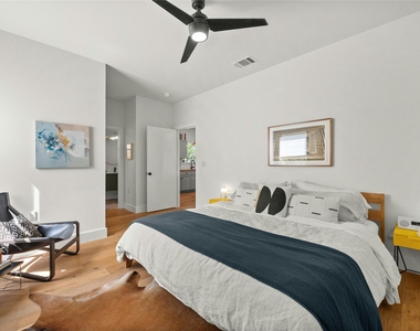 602 Persimmon St - Photo Thumbnail 13